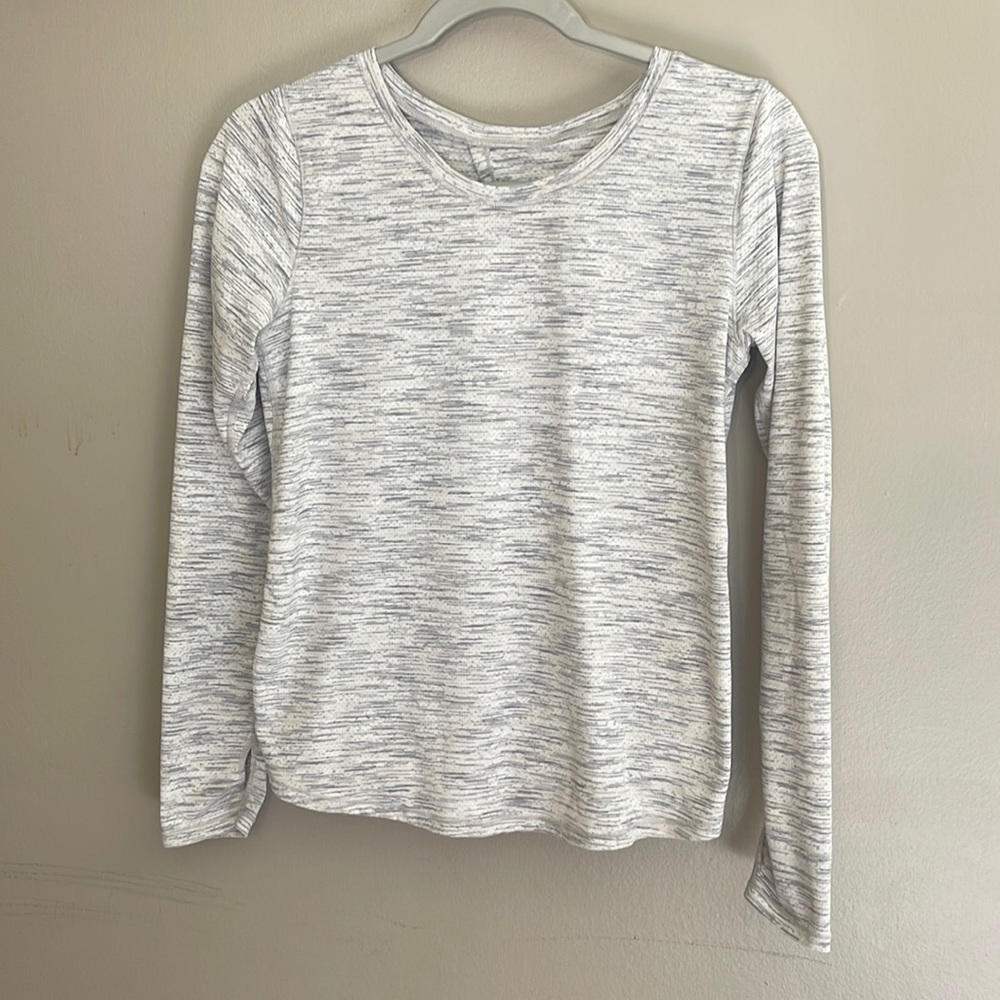 Zyia split back long sleeve shirt